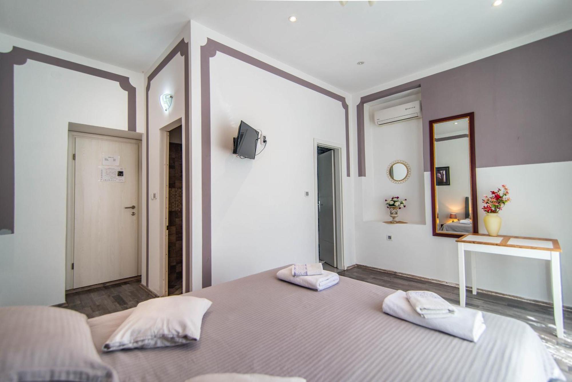 Giovanna Boutique Rooms & Pool Pula Exterior photo